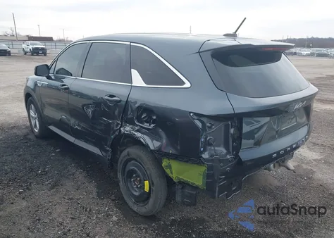 2022 Kia Sorento Lx z USA, uszkodzony, nr VIN 5XYRG4LC5NG120233